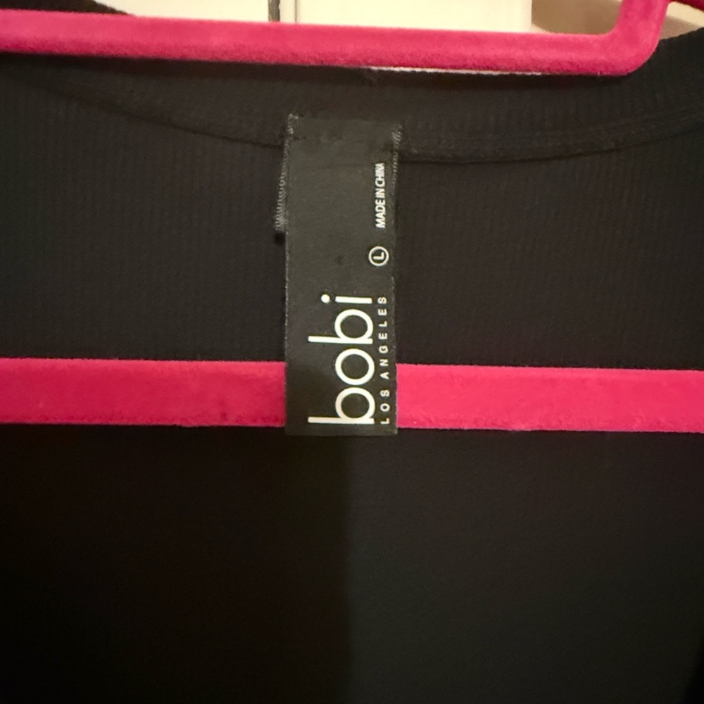 bobi Black Short Sleeve V-Neck Tee - Picture 2 of 4